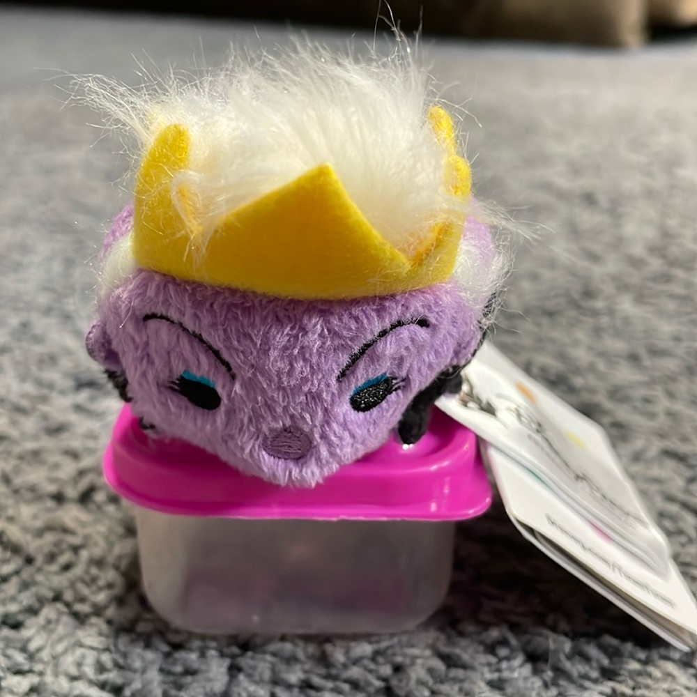 NWT Disney Ursula Tsum Tsum plushie